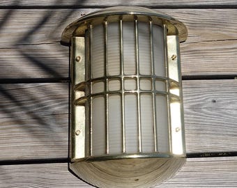 Admiral European Brass Marine Nautical Wall Sconce