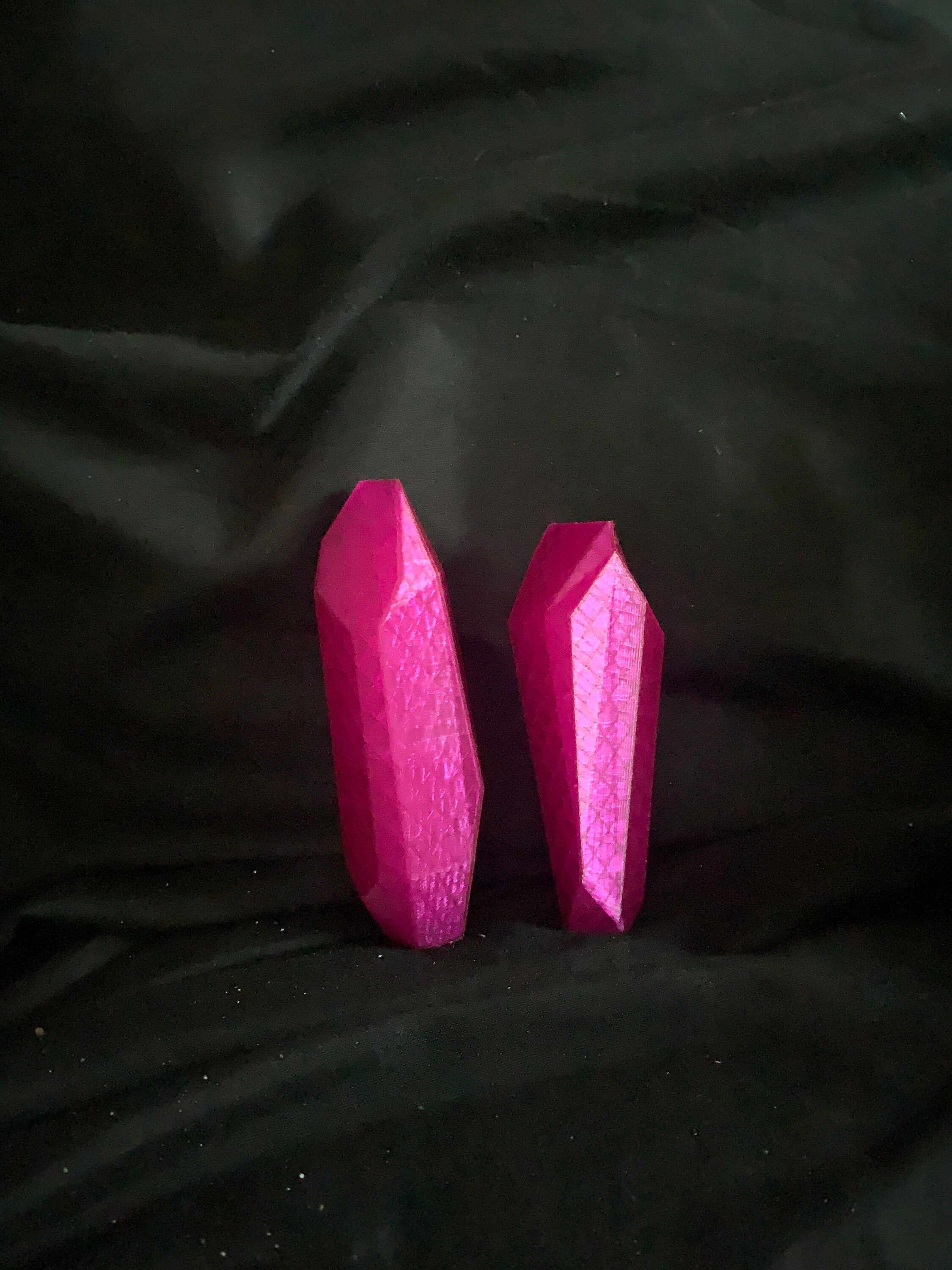 3d-printed-skyrim-soul-gems-with-stand