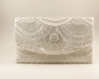 white bag clutch