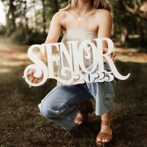 Senior sign for photo sessions, Graduation party decor, Senior photo prop, Senior 2026, Graduation decoration, Graduation sign // S2-26