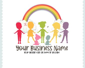 Handgezeichnetes Kinder Silhouette Logo: Regenbogen Kindertagesstätte Design (Digitale Datei)
