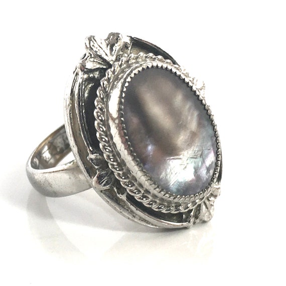 WHITING DAVIS Silver Tone Ring With Mother of Pearl Setting Etsy