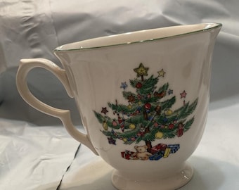 Nikko HAPPY HOLIDAYS Footed Cup, 8 oz / 3 3/8", Christmas Tree Swirled