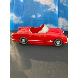 Vintage keramisch rood korvet uit 1953