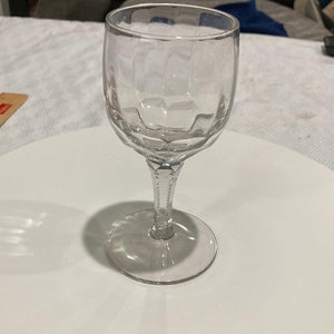 crystal glass stemware