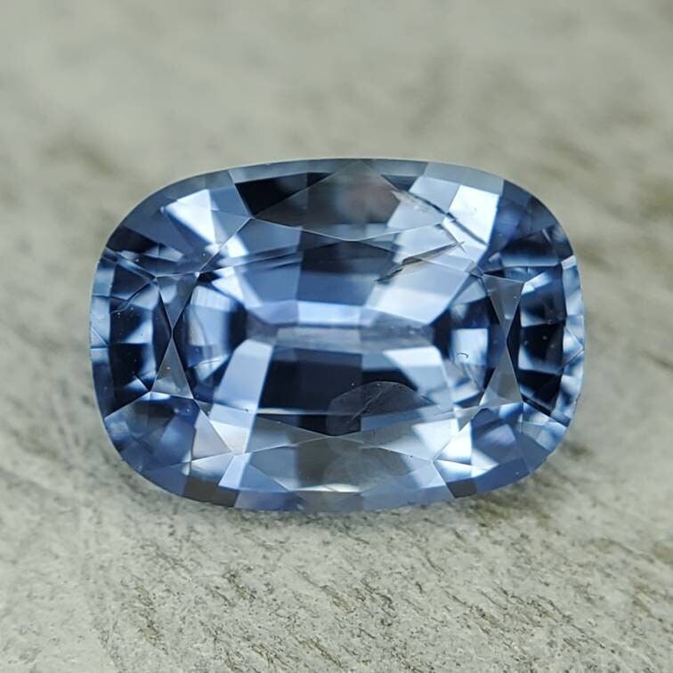 1 carat Ceylon sapphire. Amazing luster. Incredibly rare high end gem of exceptional quality. Great clarity. Beautiful cushion cut gemstone.