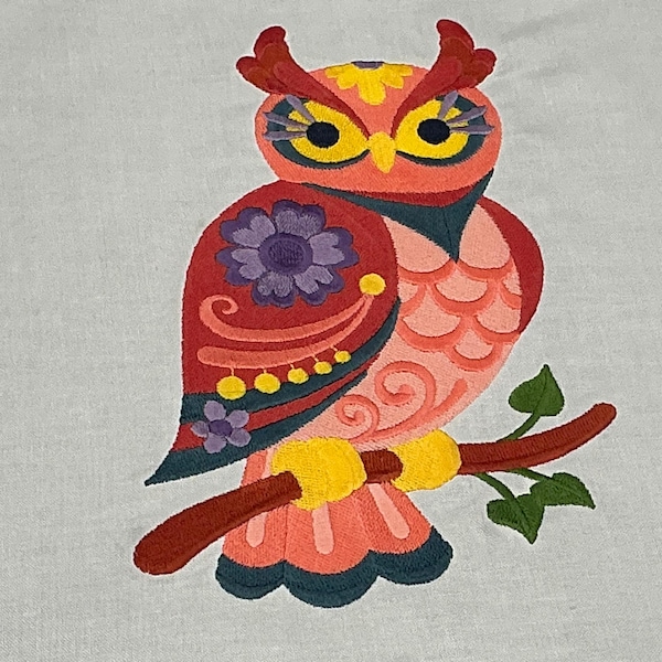 Embroidered Owl Quilt Block: Flower Power Kona Cotton Applique
