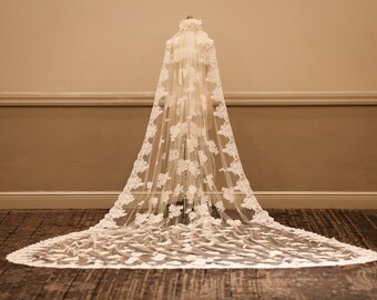 Handmade Bridal Veil, made to the utmost quality using Alencon lace. Available in Diamond White, Pure White, or Ivory