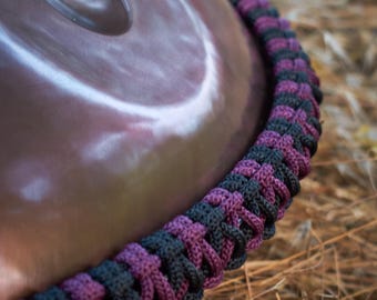 Trança de Macramê para Borda de Handpan: Corda Protetora de Aço para Tambor de Língua - Roxo/Preto