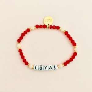Pulsera de caridad con palabra personalizada de rescate de animales • Nombre delicado personalizado • Regalo de amistad apilable • Pulsera con letras con palabra, nombre o iniciales