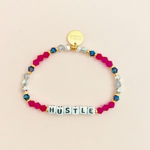Pulsera personalizada con palabras de Celine • Nombre delicado personalizado • Regalo de amistad apilable • Pulsera de cuentas con letras con palabras, nombres o iniciales