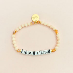 Pulsera con palabra personalizada Haven • Nombre delicado personalizado • Regalo de amistad apilable • Pulsera de cuentas con letras con palabras, nombres o iniciales