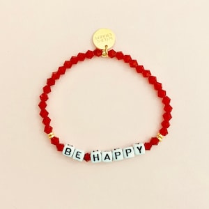 Pulsera personalizada con palabra escarlata • Nombre delicado personalizado • Regalo de amistad apilable • Pulsera de cuentas con letras con palabras, nombres o iniciales