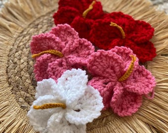 Hibiscus Hairclip • Flower hairclip • Hibiscus crochet Hairclip • Summer Party Hair Accessory • Hibiscus Hair Accessory • Kids Summer Hair