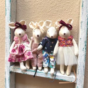 Handmade Cotton Mouse Doll Family: Miniature Plush Mice