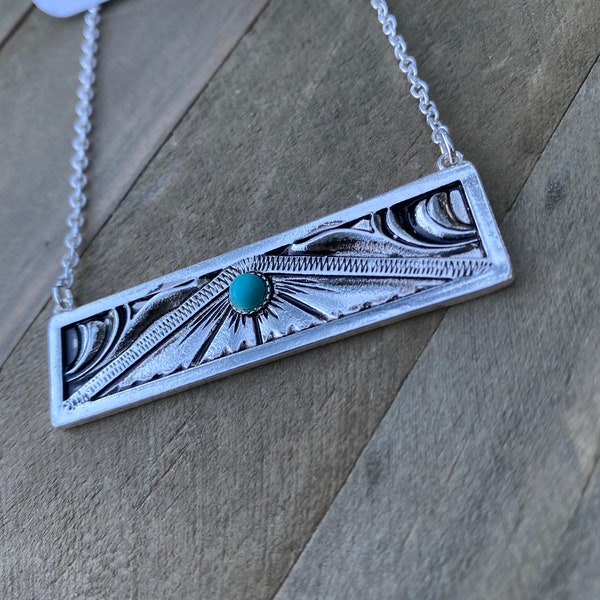 Collar de barra de plata