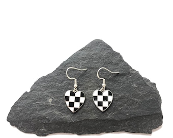 Y2K Checkered Heart Earrings, Silver Plated Vintage Earrings, Dangle Enamel Hippie Earrings, Checkerboard Jewellery, Boho Kawaii Gifts