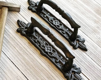 Handles, 1 Handle, Handles and Pulls, Handles Cabinet, Handles for Door, Cast Iron Handle, Decorative Hardware, Barn Door Handle, Gate Pulls