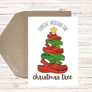 Tarjeta navideña divertida para imprimir: Crocin alrededor del árbol de Navidad - Árbol de zapatos de cocodrilo - Tarjeta navideña - Descarga digital