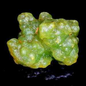 PREHNITE ruwe CLUSTER EDELSTEEN Enorme prehniet ruwe steen natuurlijke ruwe steen 90 x 76 x 53 mm 442 gram gratis expresverzending