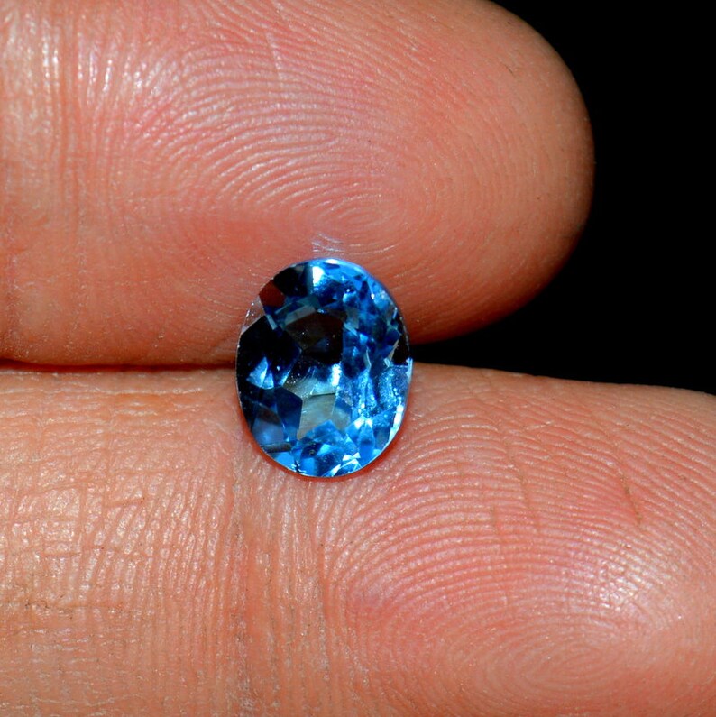 100% Natural Blue Topaz Fantasy Cut Gemstone Carving k-1995 Faceted Gemstone Ring Gemstone Oval Pendant Gemstone 1 pc