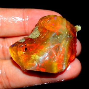 151.15 Carat ETHIOPIAN Opal Rough Amazing rough 100% Natural ETHIOPIAN Opal Rough Gemstone 41X32X22 mm Fire Opal Rough C 26316 image 2