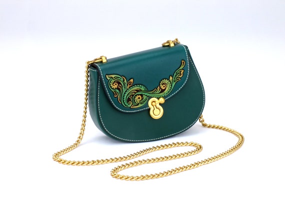 Leather Carving Tang Grass Crooked Package，shoulder Strap Back to 
