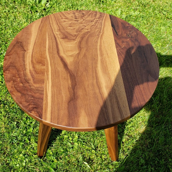 mid-century round side table, modern table, end table, round night stand, wood table, small coffee table, walnut round table, accent