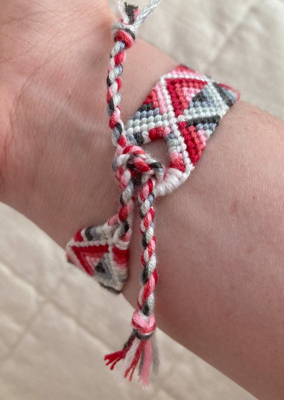 4 2024 knot bracelet