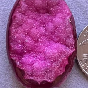 Druzy cabochon met babyroze venster, voor witte vensterhanger Druzy-sieraden maken voor een spotprijs: witte vensterhanger