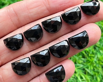 Ónix negro en forma de D con corte rosa: piedra preciosa de alta calidad con corte rosa y parte posterior plana, lote de 10 piezas para hacer joyas, colgantes y anillos.
