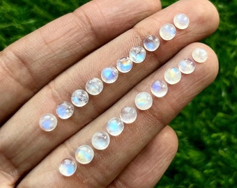 Nouveau 5mm 20pcs / lot AAA + Cabochon de pierre de lune arc-en-ciel naturel de qualité, pierres précieuses en vrac pour la fabrication de bijoux et de pendentifs