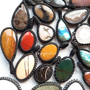 Natural mix stones macrame pendants with good quality thread,mix stones macrame,macrame stone pendants, randomly selection,gemstone macrame