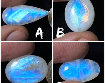 Piedra preciosa suelta de cabujón de piedra lunar arcoíris natural de calidad AAA+ superior para hacer joyas y colgantes