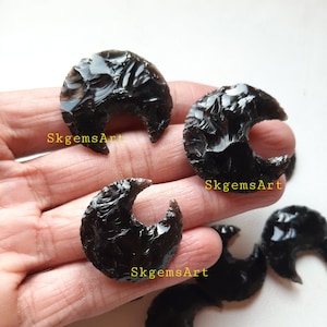 Obsidian Crystal Crescent Moon, Black Healing Crystal Moon, Carving Metaphysical Glass Crescent Moon Healing Crystal for Jewelry Making