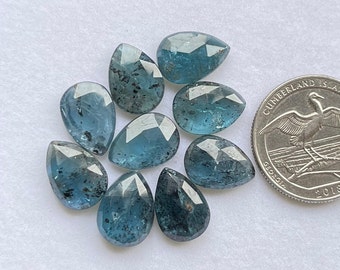 Cianita musgosa verde azulado natural en forma de pera de 10 x 14 mm, talla rosa - Piedra preciosa de alta calidad con parte posterior plana, lote de 10 piezas para fabricación de joyas, colgantes, etc.