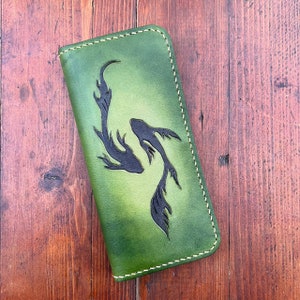 Handgefertigte Fisch gemusterte Lange Leder-Clutch - Stilvoll und Praktisch Ozeanisch inspirierte Fisch-Muster Lange Leder Geldbörse - Trendy und Einzigartig