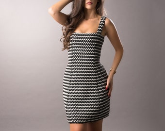 Black and White Leather Bell Dress/ Body Shaping Sleeveless/ Sexy Back Lace up/ Elegant Plus Sizes