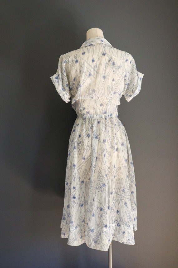 40's/50's Sheer Blue and White Cuff Sleeve Shirtd… - image 3