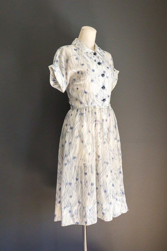 40's/50's Sheer Blue and White Cuff Sleeve Shirtd… - image 2