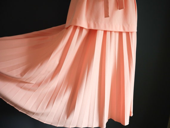 70s Peachy Top and Pleated Skirt Set Marty Gutmac… - image 9