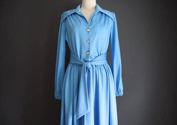 70s Cornflower Blue Flowing Maxi Hostess Dress - image 4