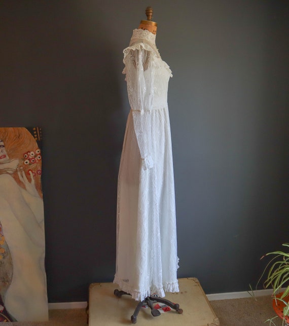 70s Prairie Style Ivory Lace Wedding Dress - image 6