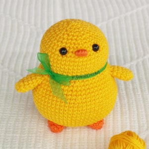 No Sew Chubby Chick Crochet Pattern — Easter Amigurumi  — Crochet  Tutorial in English & German