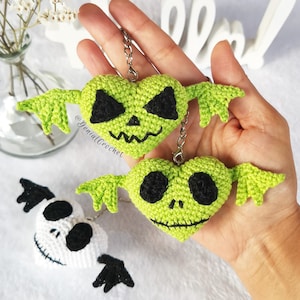 Amigurumi Pattern Spooky Hearts - Crochet Keychain - Detailed Instructions in English - Halloween Gift Idea