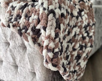 Super Soft Handmade Cozy Chenille Multi Color Neutral Big Chunky Knit Baby Blanket Couch Throw