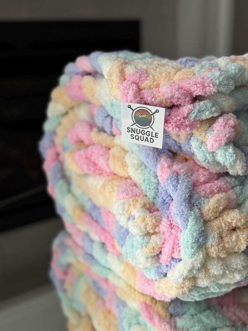 Rainbow Baby Chunky Knit Chenille Blanket, Handmade Nursery Throw, Rainbow Baby Shower Gift, Free Shipping, Made to Order afbeelding 2