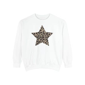 Cheetah Print Star Style Unisex Crewneck, Fashion Inspired y2k 2000s Sweater, Cute Chic Comfortable Crewneck