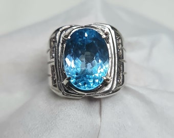 Natural 10.95 CT Blue Topaz Swiss Blue Silver Handmade Ring Mens