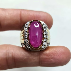 Anello da uomo in argento birmano con rubino stellato naturale da 13,30 carati.
